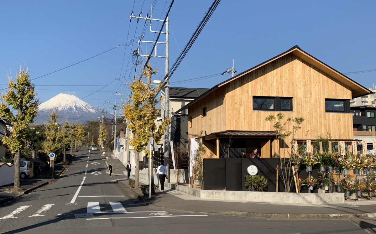 コラボレーションから生まれた「高性能マイスターデザイン」住宅